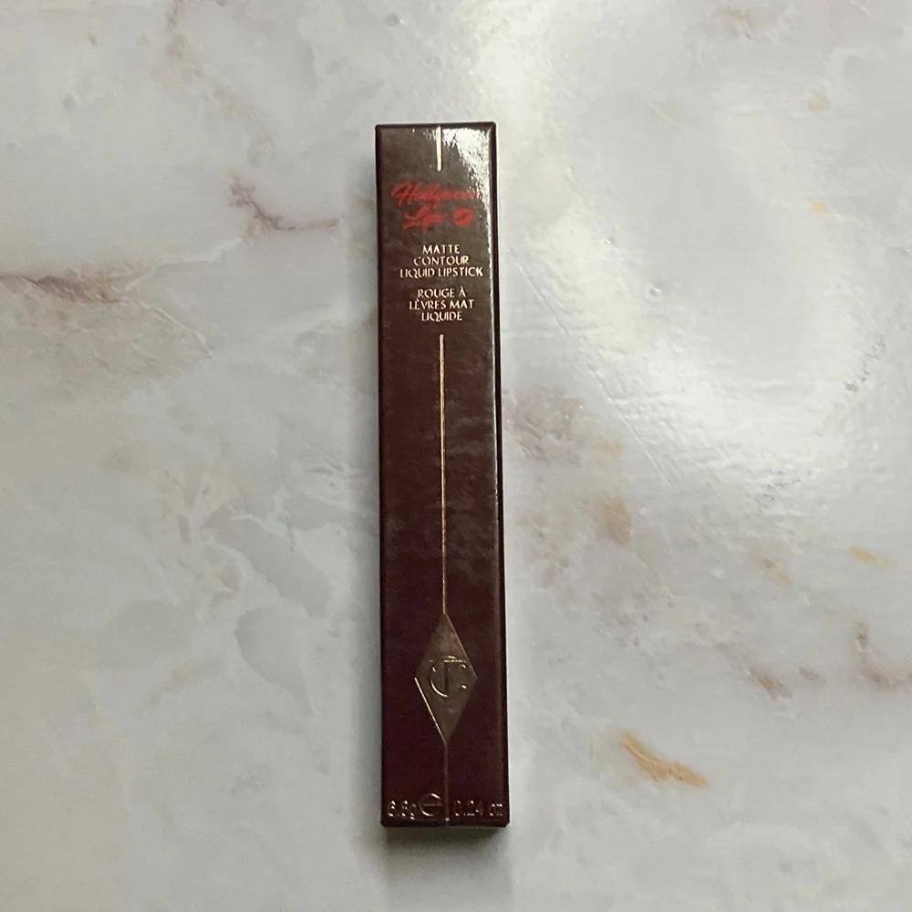 Charlotte Tilbury Matte Contour Liquid Lipstick in Charlotte Darling